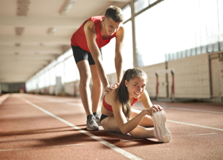 Twee Jonge Atleten Aan Het Trainen Rh