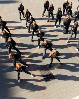 100D21openingsdans