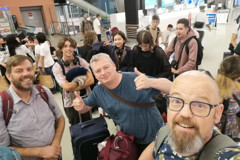 Kyotodelegatie In De Vertrekhal Naar Japan Rh