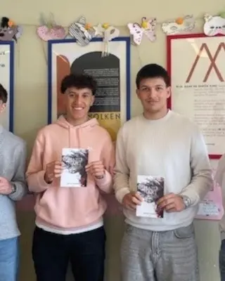 Drie Leerlingen Maken Podcast Over Ish Rh