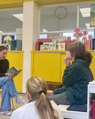 Minister Demir Leest Voor In GO De Driesprong 1